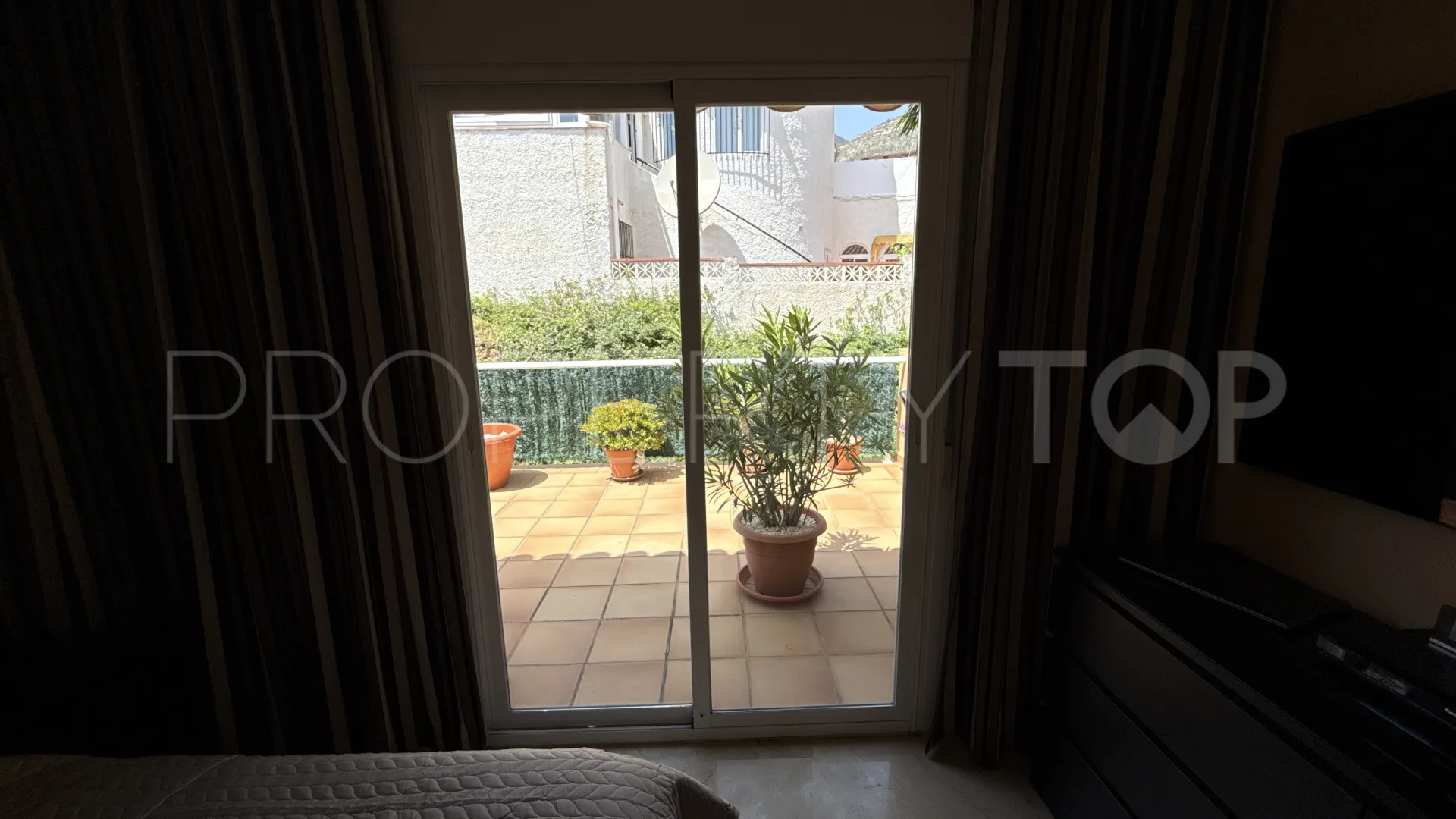 Atico duplex con 2 dormitorios en venta en Montealto