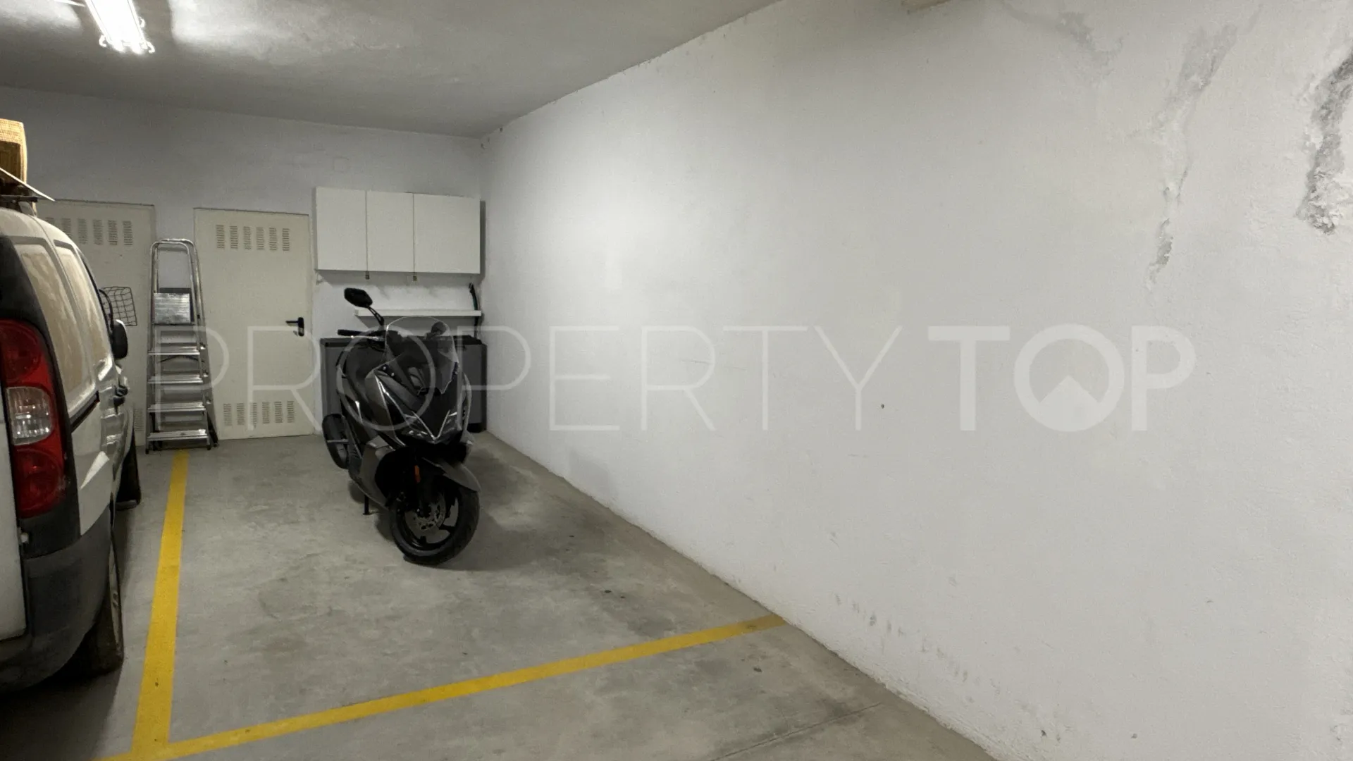 Atico duplex con 2 dormitorios en venta en Montealto