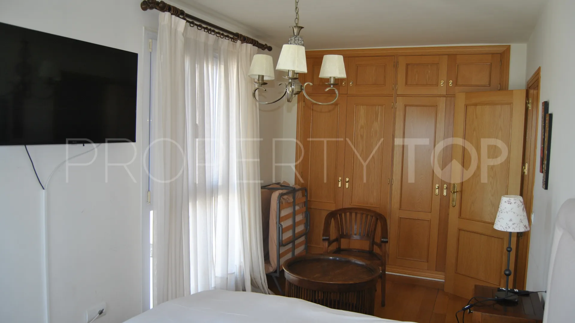 Apartment for sale in Monachil with 4 bedrooms