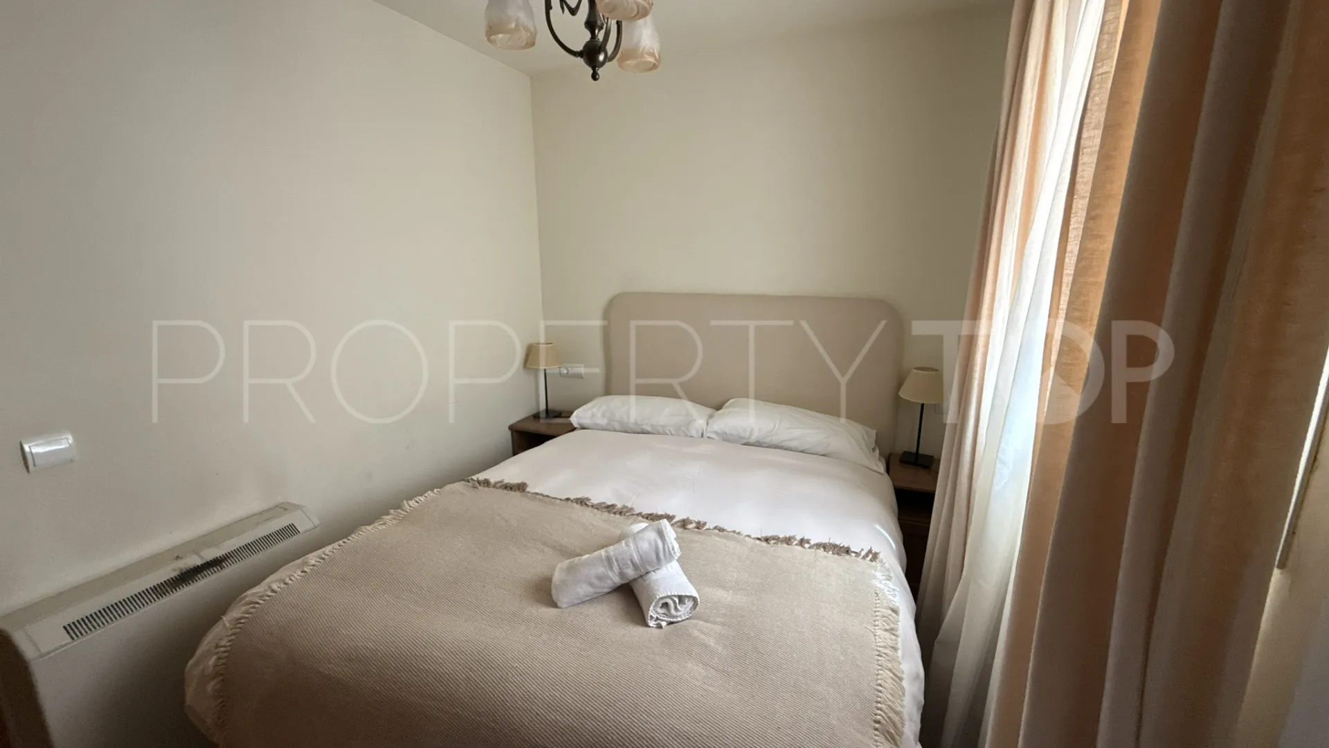 Apartment for sale in Monachil with 4 bedrooms