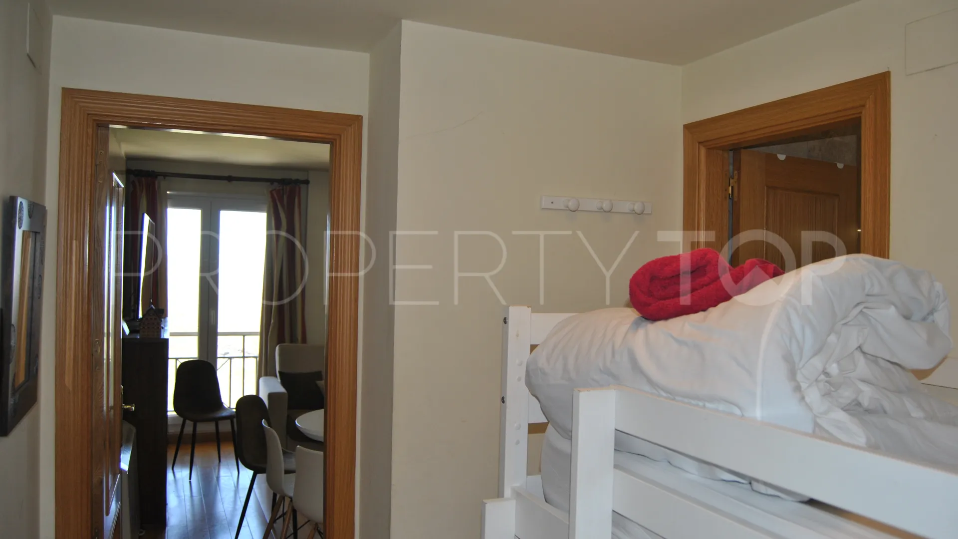 Apartment for sale in Monachil with 4 bedrooms