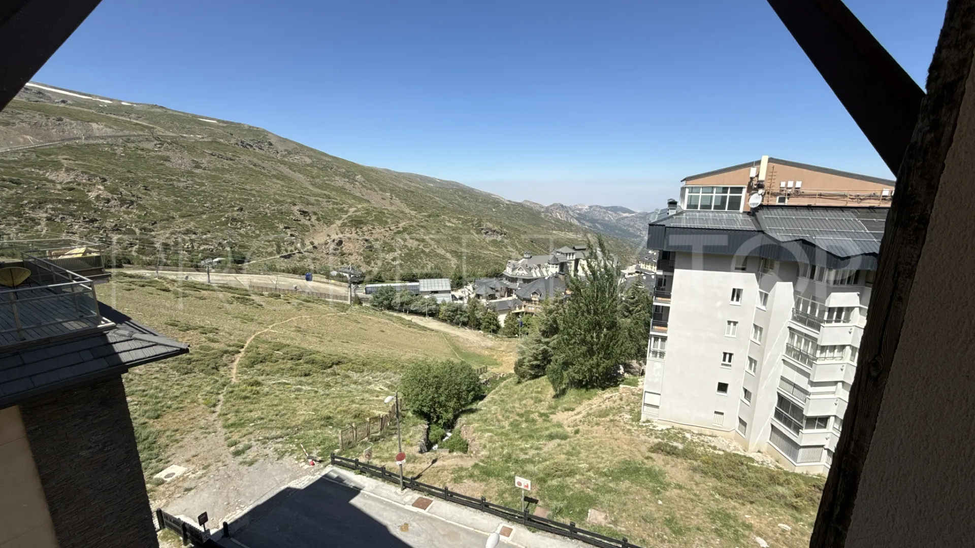 Apartment for sale in Monachil with 4 bedrooms