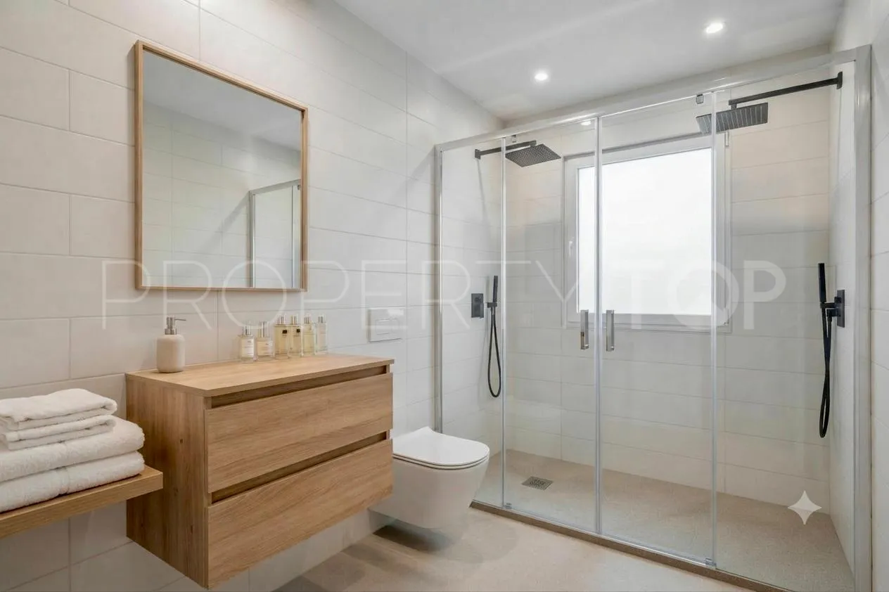 Benalmadena Costa, adosado en venta de 3 dormitorios