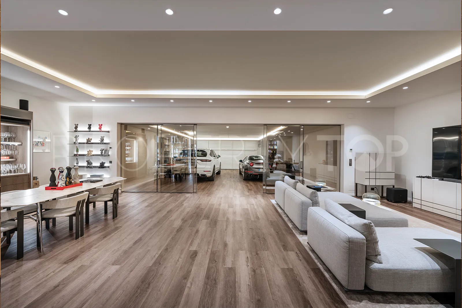 For sale duplex penthouse in Hacienda de Valderrama with 4 bedrooms