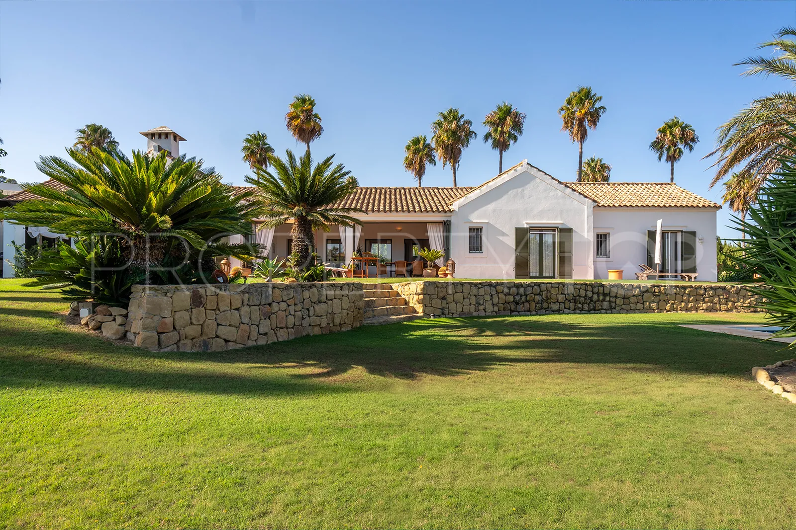 Villa en venta con 3 dormitorios en Zona F