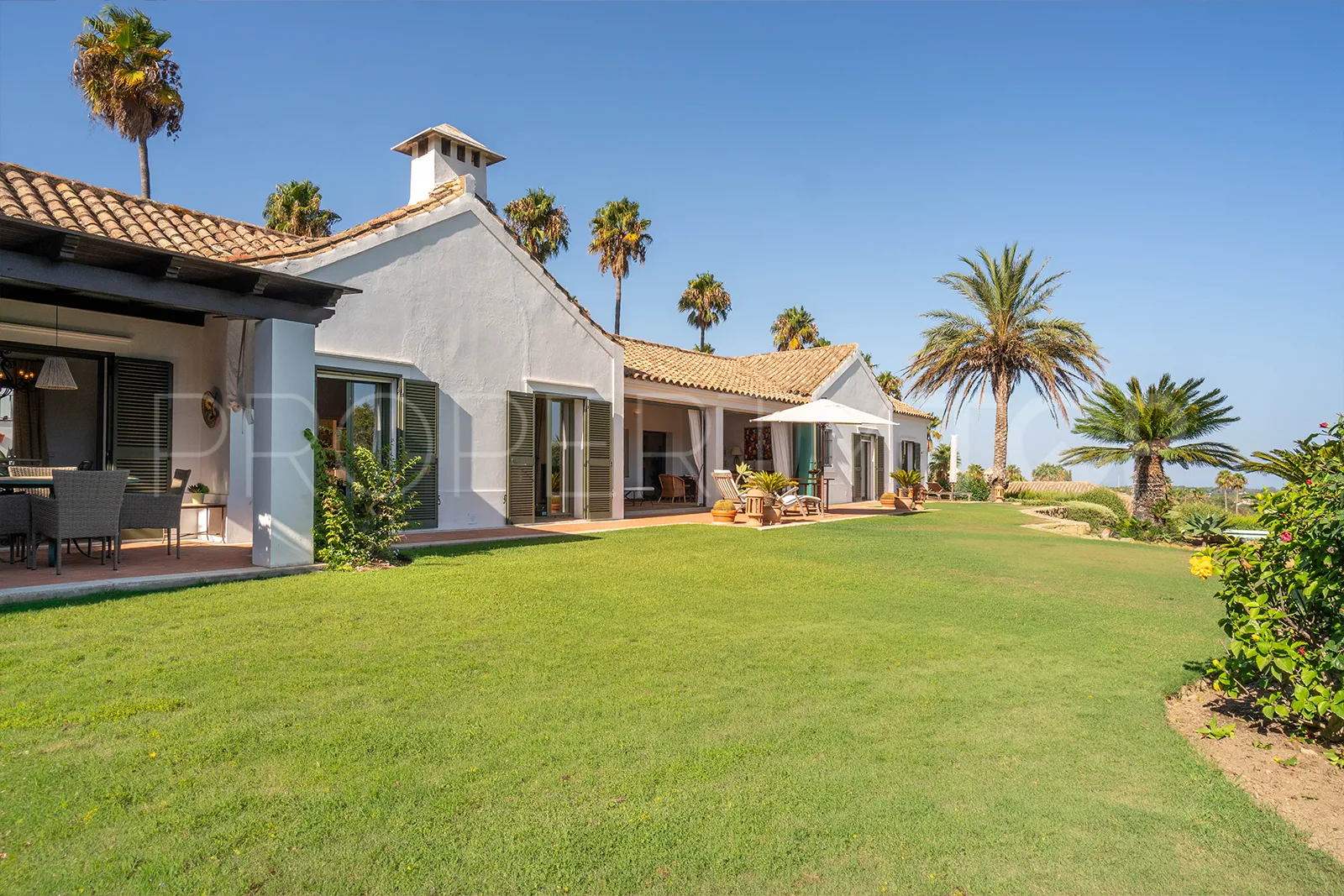 Villa en venta con 3 dormitorios en Zona F