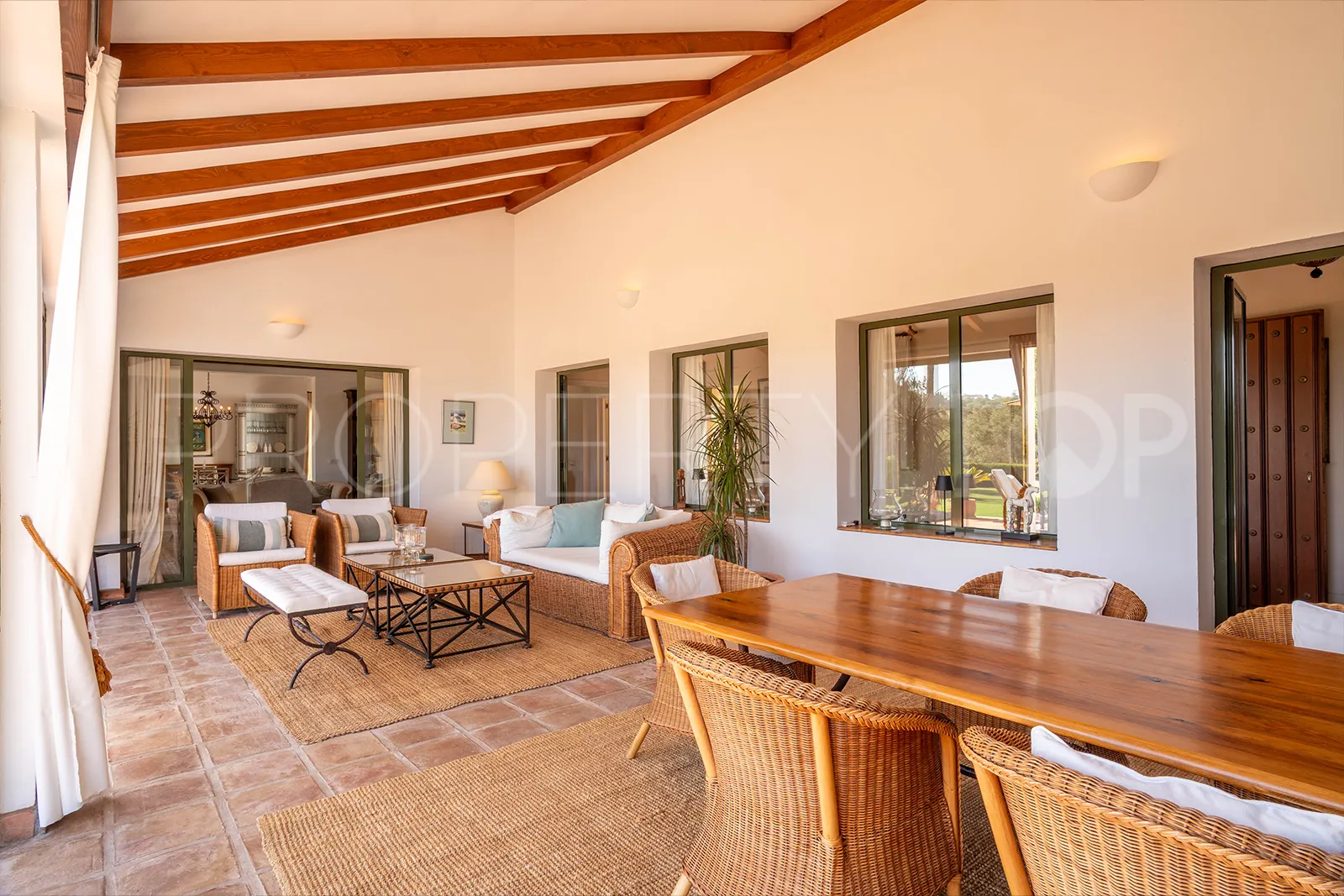 Villa en venta con 3 dormitorios en Zona F