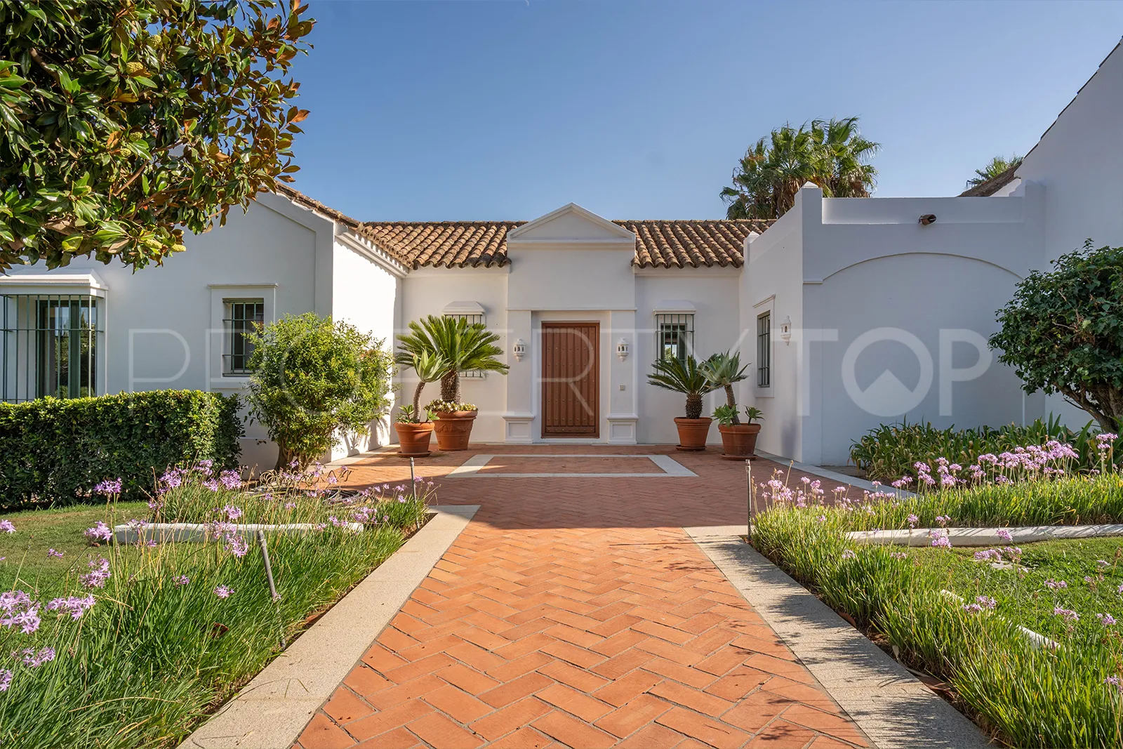Villa en venta con 3 dormitorios en Zona F