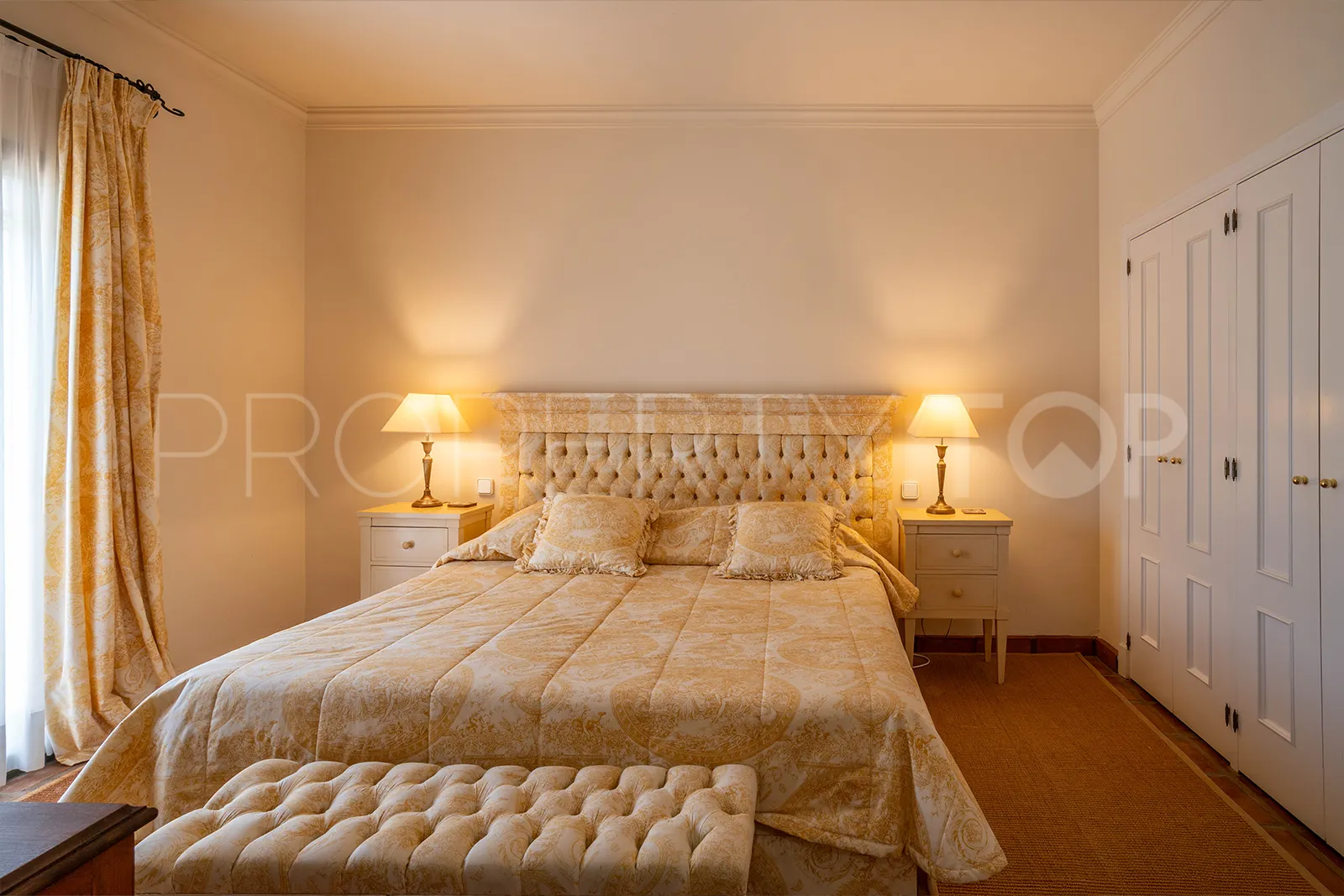 Villa en venta con 3 dormitorios en Zona F