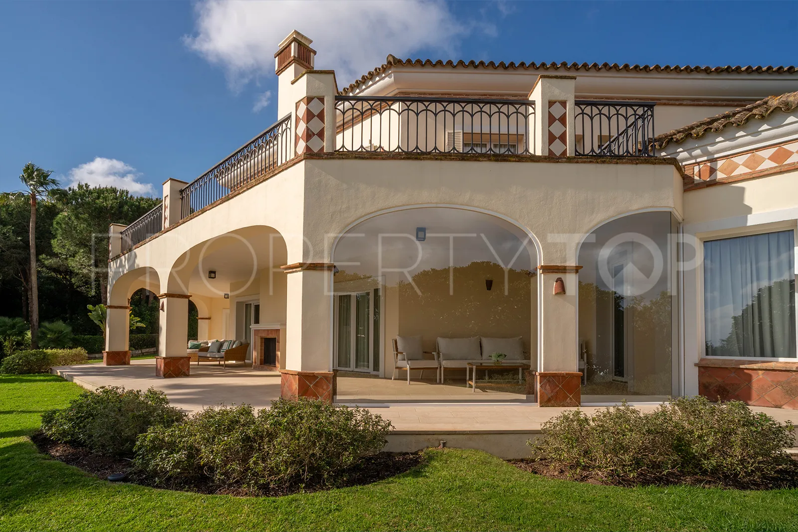 For sale Zona G villa with 4 bedrooms