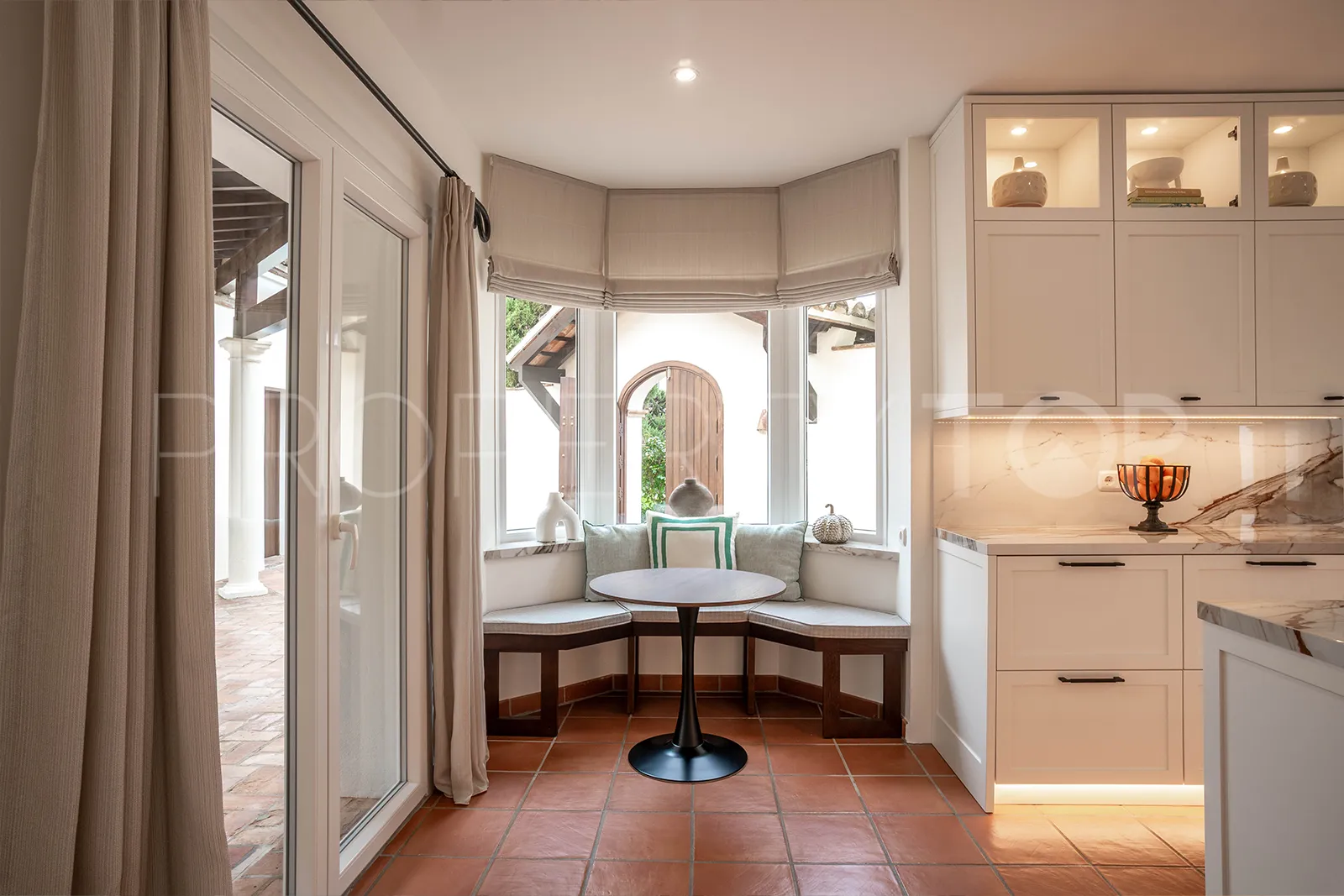 For sale Zona G villa with 4 bedrooms