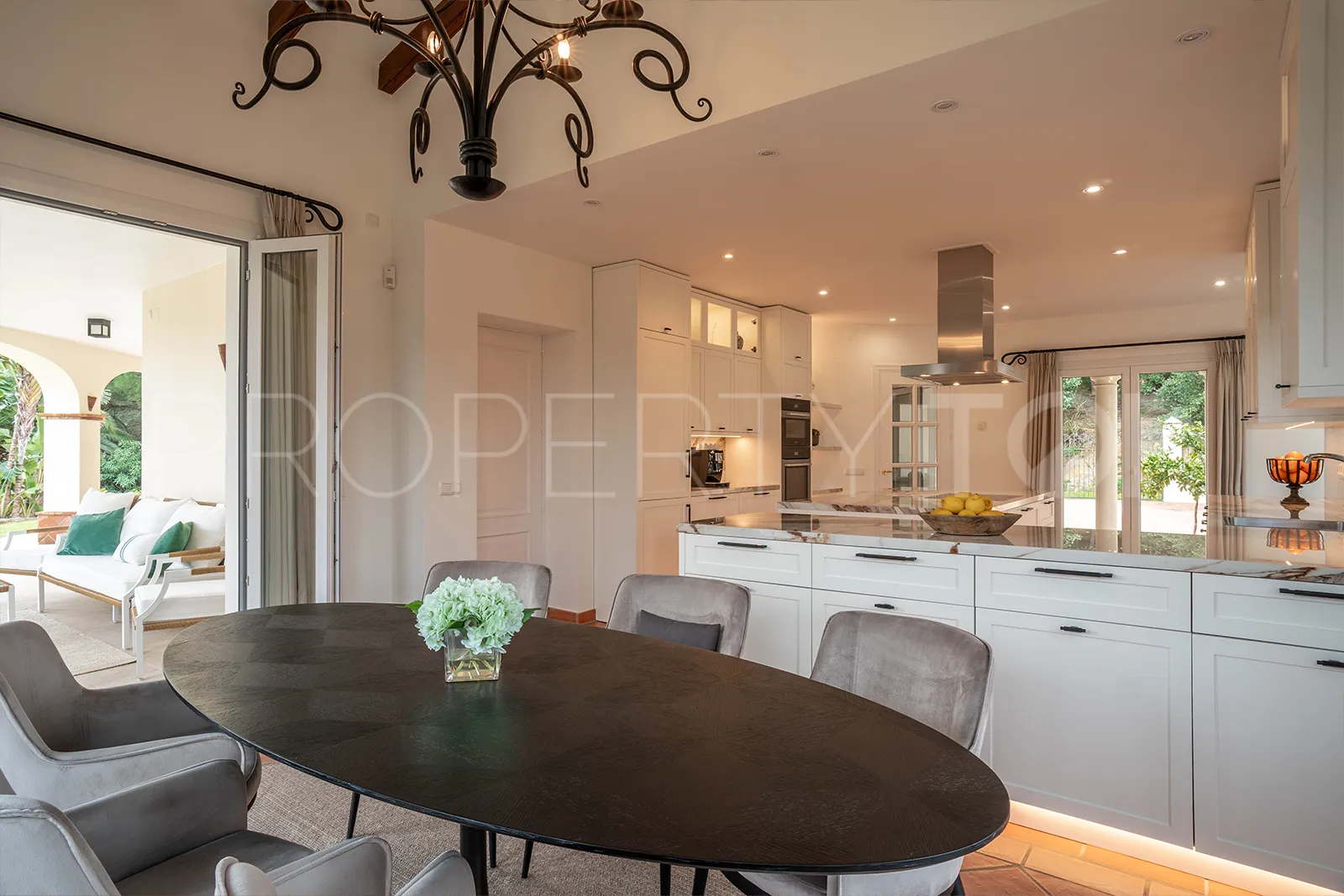 For sale Zona G villa with 4 bedrooms