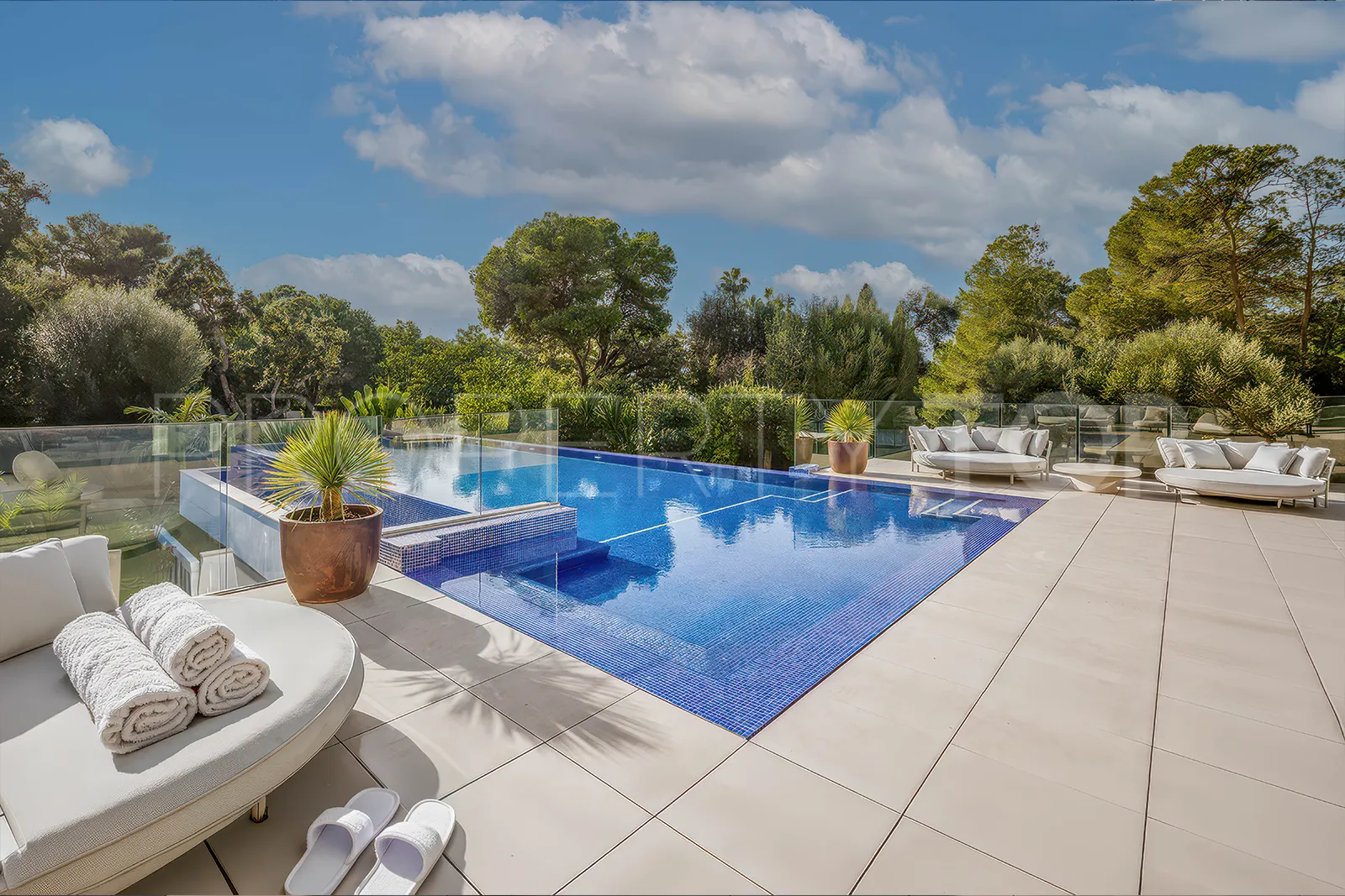 Villa en venta en Reyes y Reinas