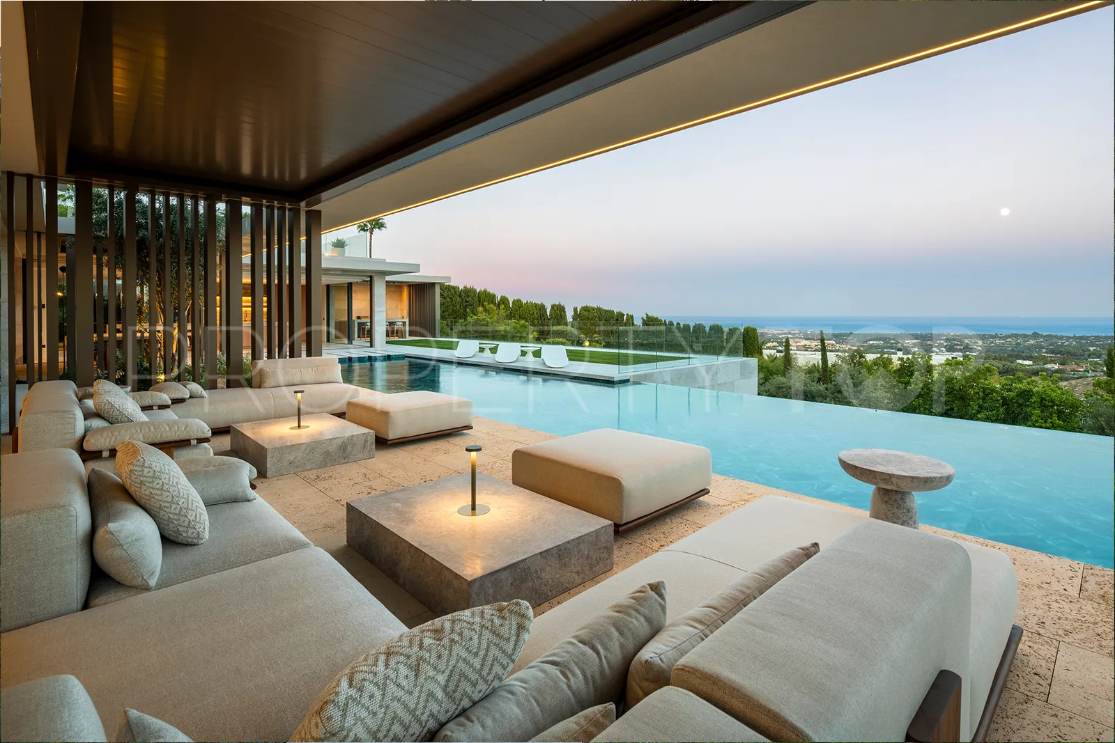 For sale villa in La Reserva