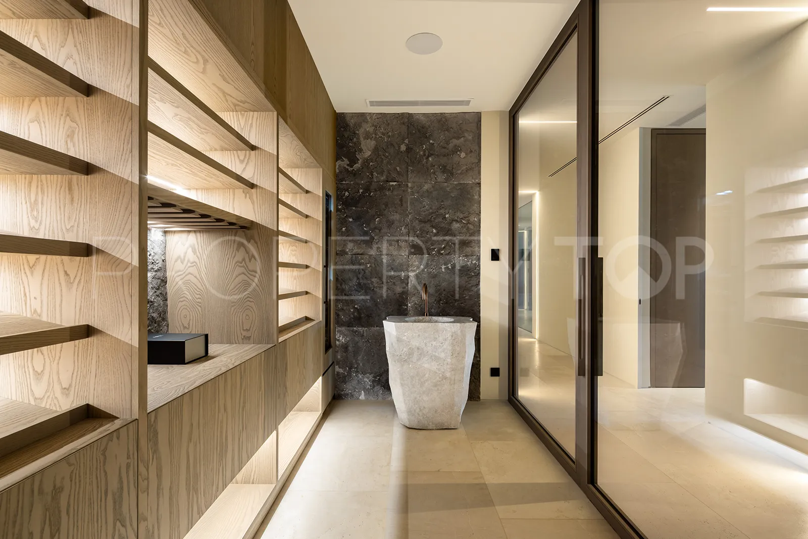 For sale villa in La Reserva