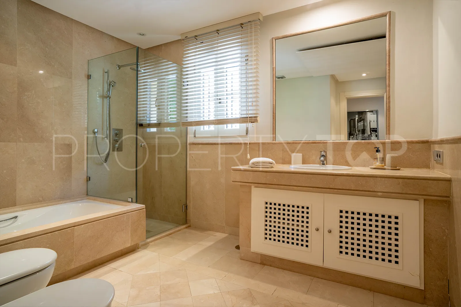 For sale ground floor apartment in Valgrande