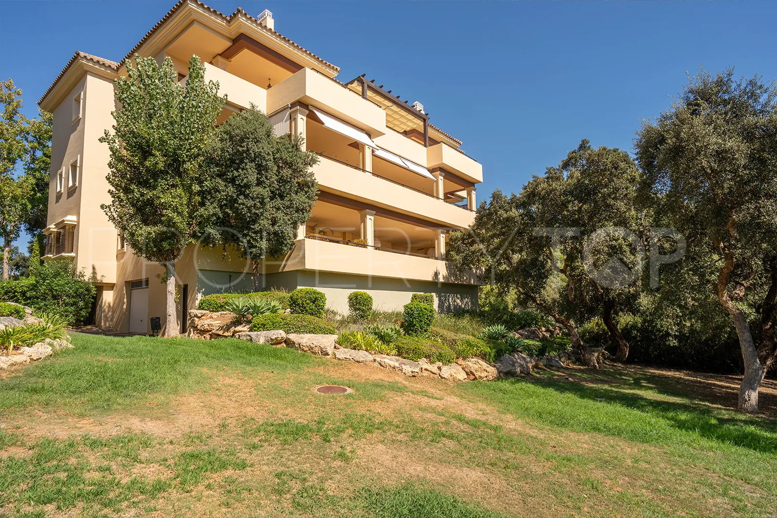 For sale ground floor apartment in Valgrande