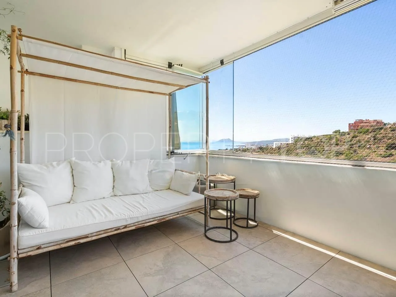 For sale apartment in Bahia de las Rocas with 2 bedrooms