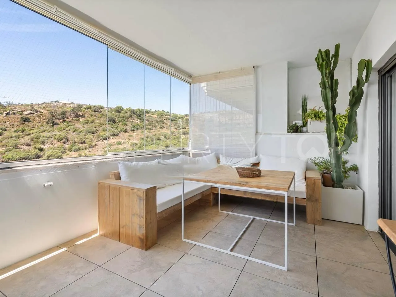 For sale apartment in Bahia de las Rocas with 2 bedrooms