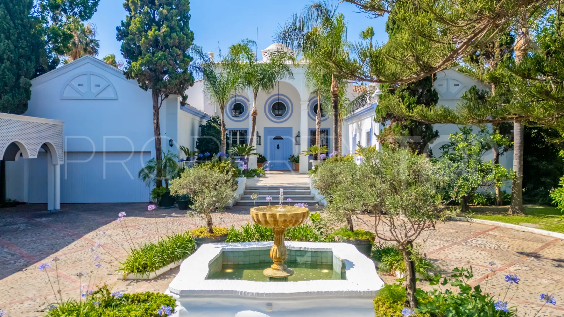 For sale villa in Guadalmina Baja