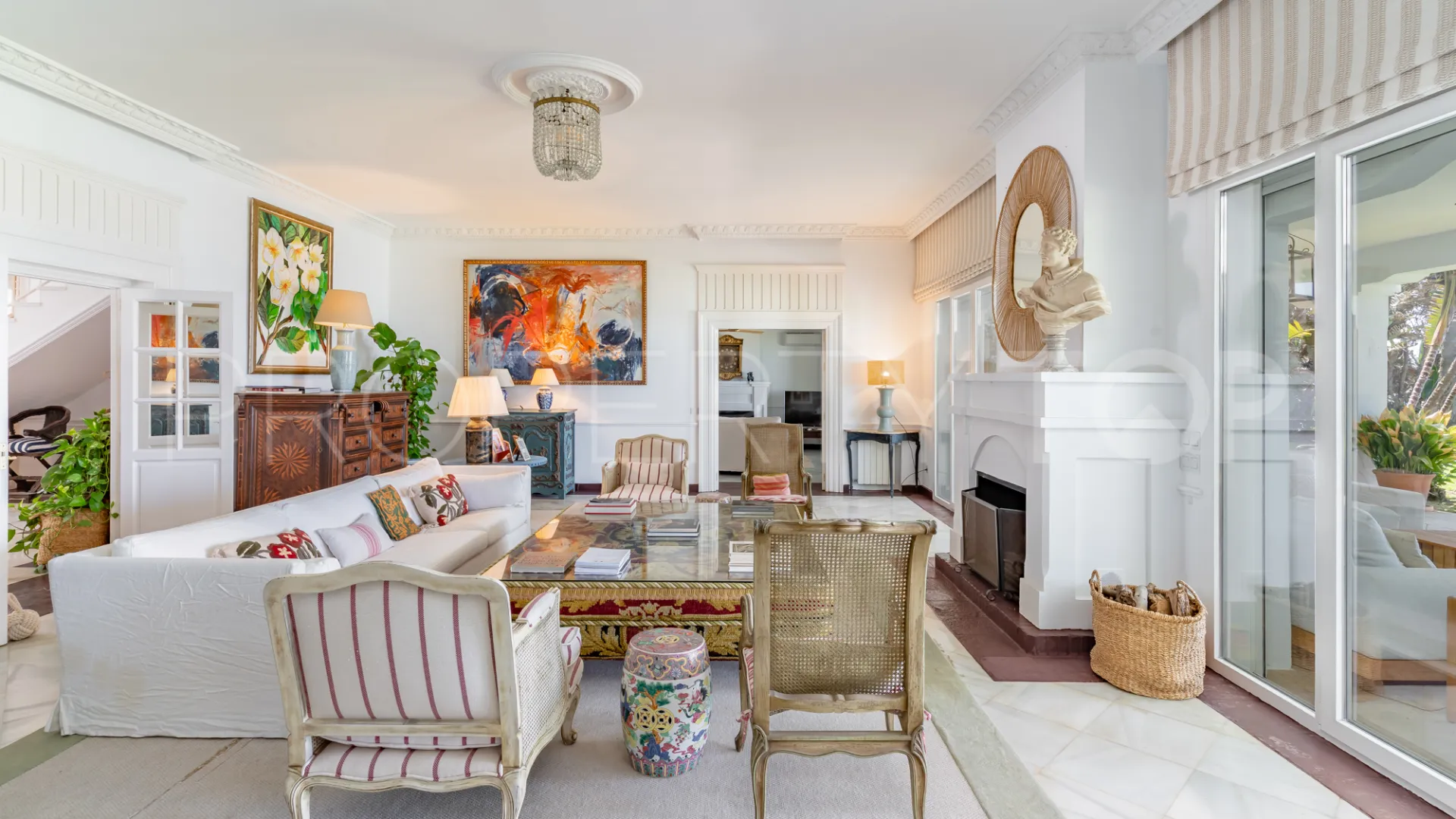 For sale villa in Guadalmina Baja