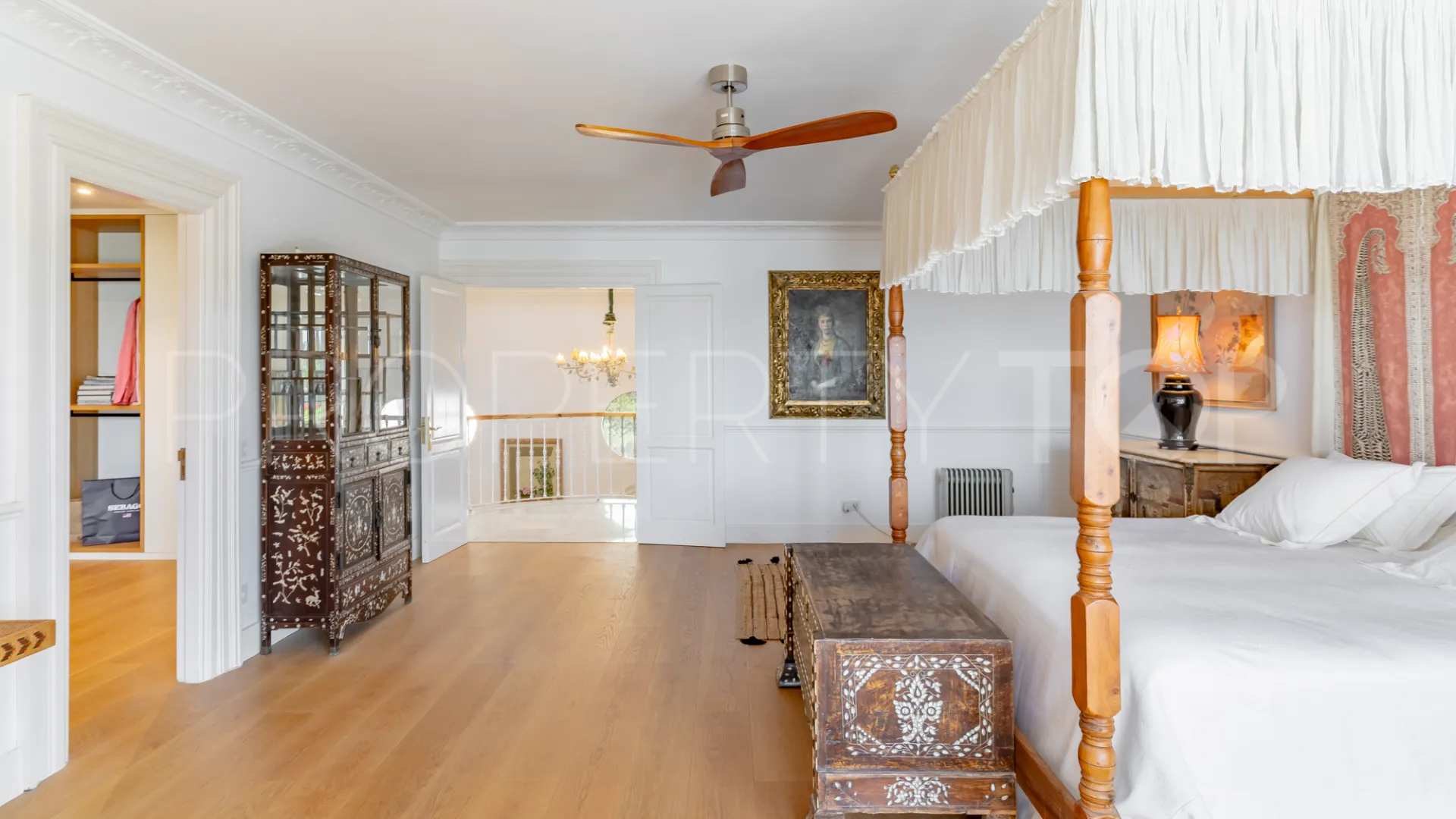 For sale villa in Guadalmina Baja