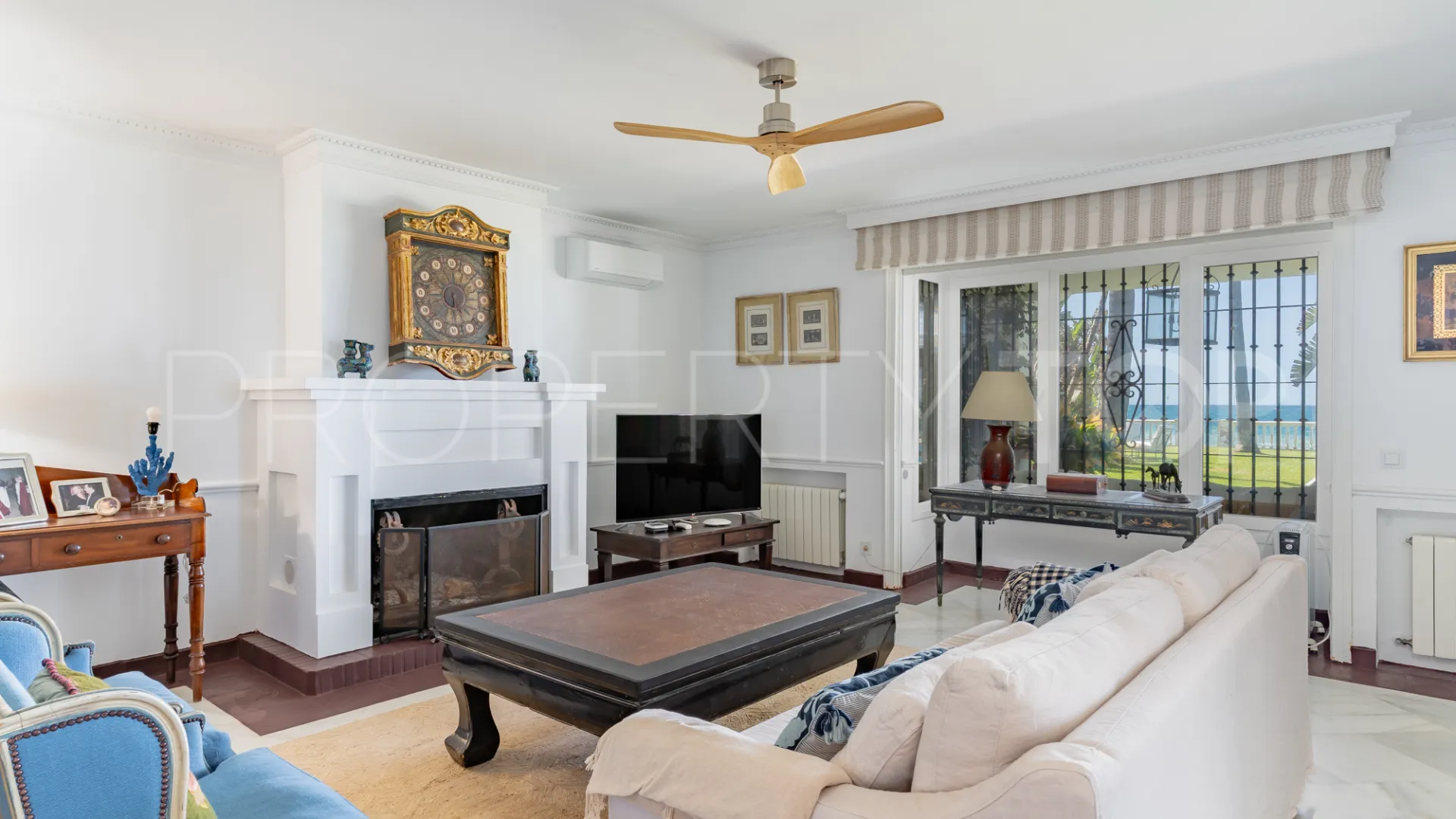 For sale villa in Guadalmina Baja