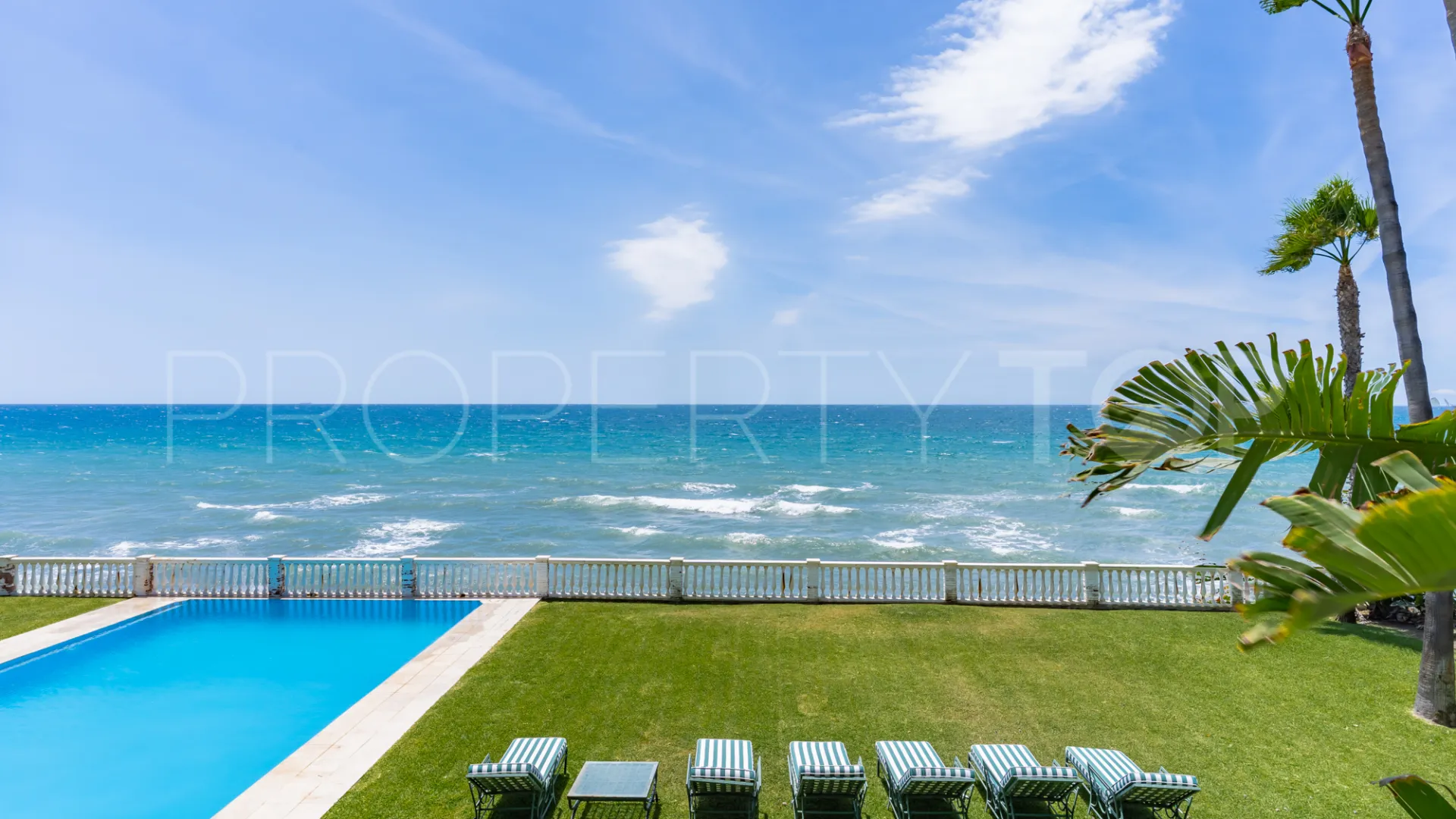 For sale villa in Guadalmina Baja
