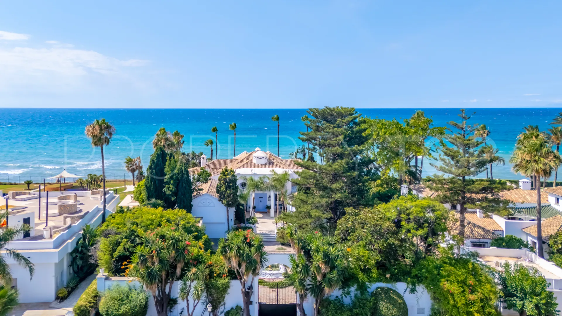 For sale villa in Guadalmina Baja