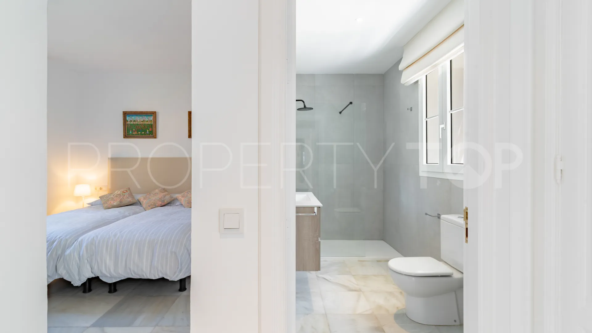 For sale villa in Guadalmina Baja