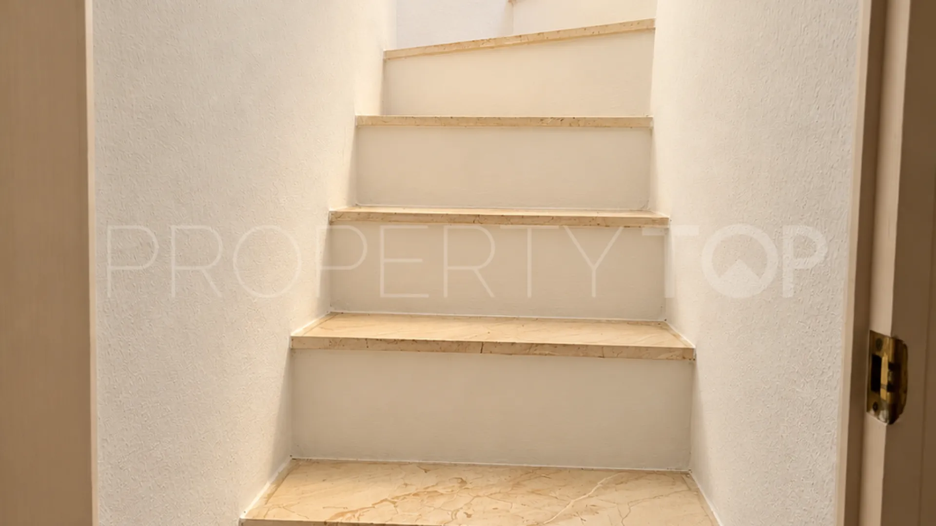 2 bedrooms ground floor apartment for sale in Guadalmina Baja