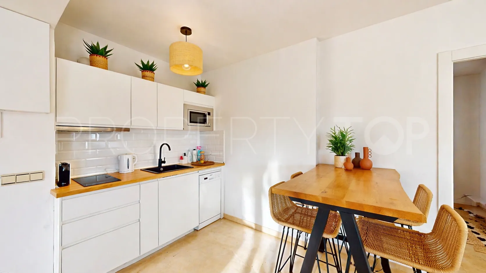 For sale 2 bedrooms apartment in Atalaya