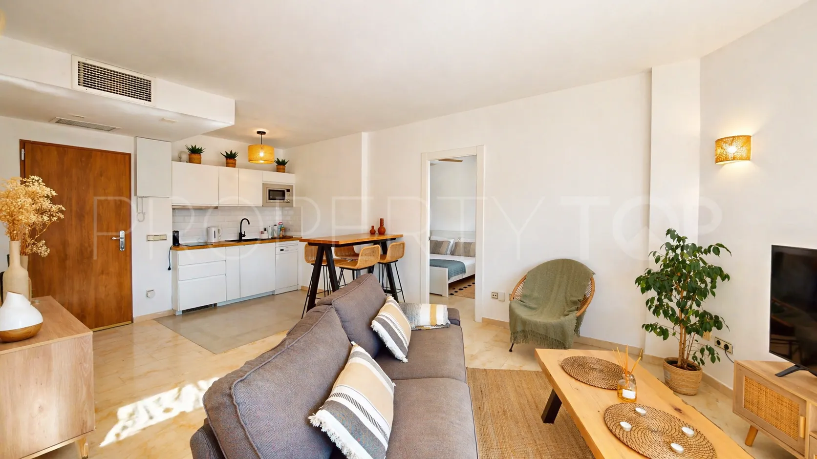 For sale 2 bedrooms apartment in Atalaya