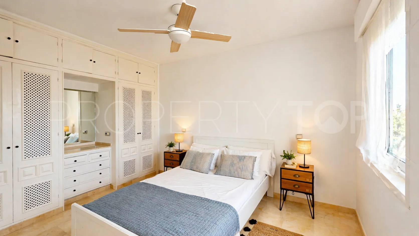 For sale 2 bedrooms apartment in Atalaya