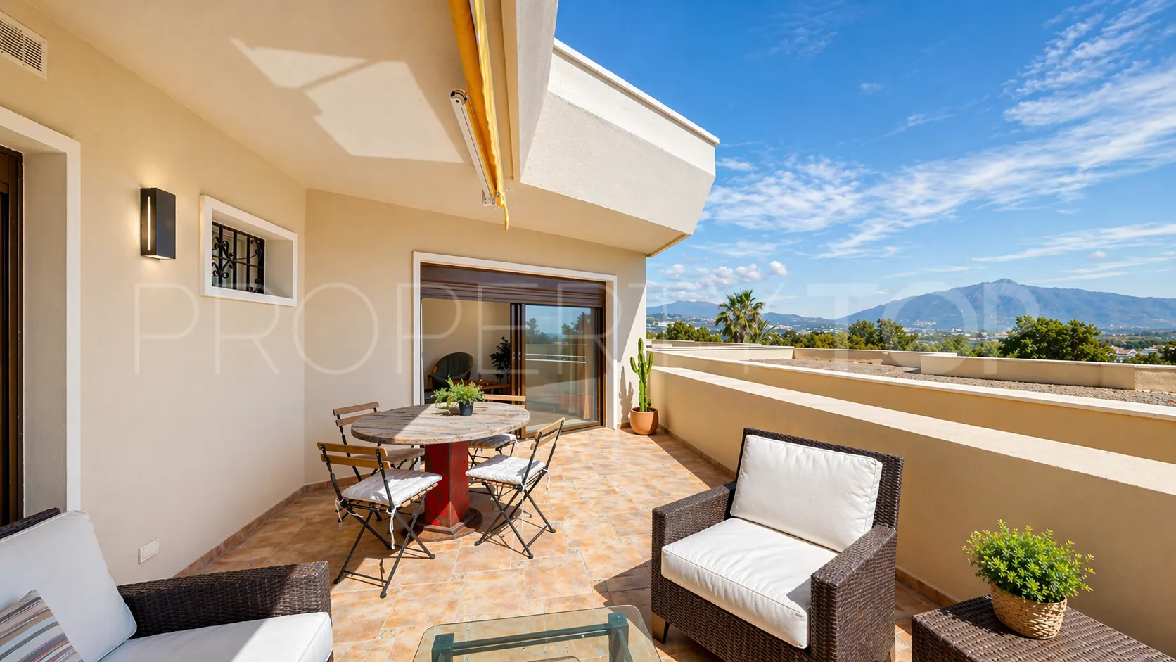 For sale 2 bedrooms apartment in Atalaya