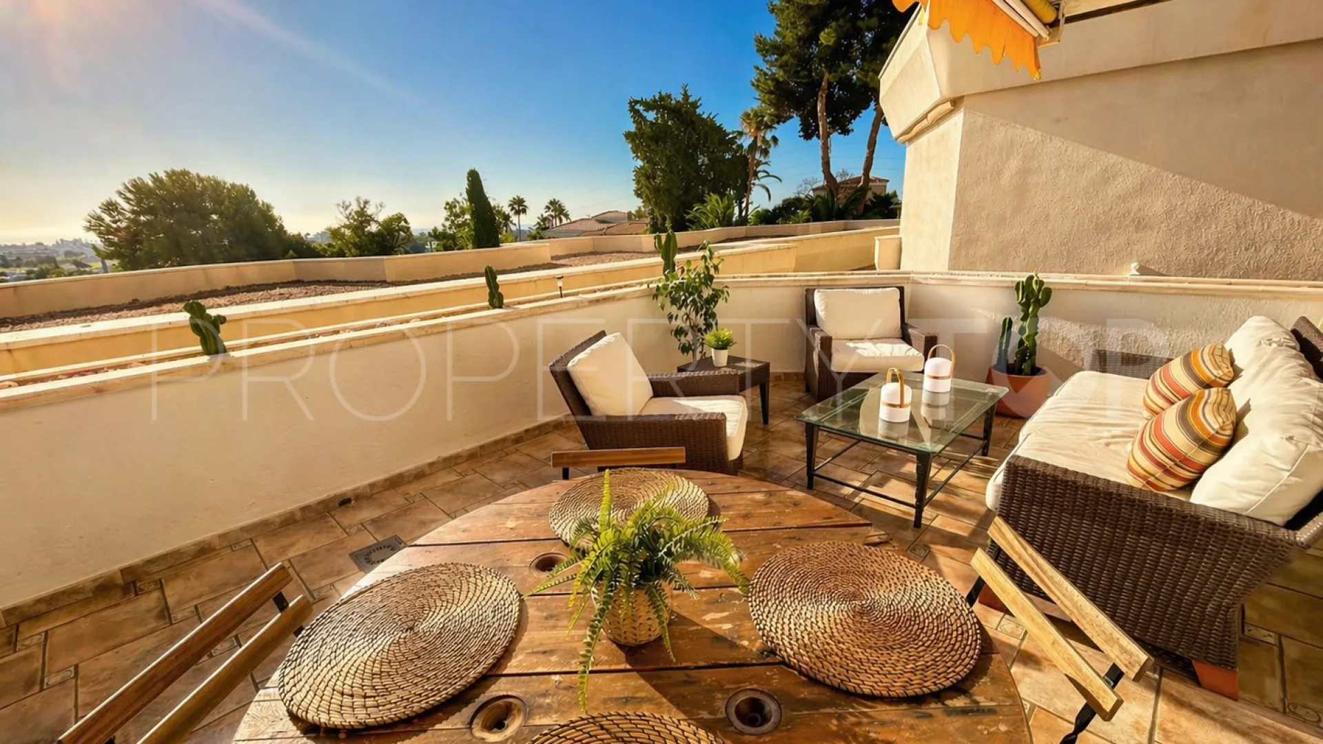 For sale 2 bedrooms apartment in Atalaya