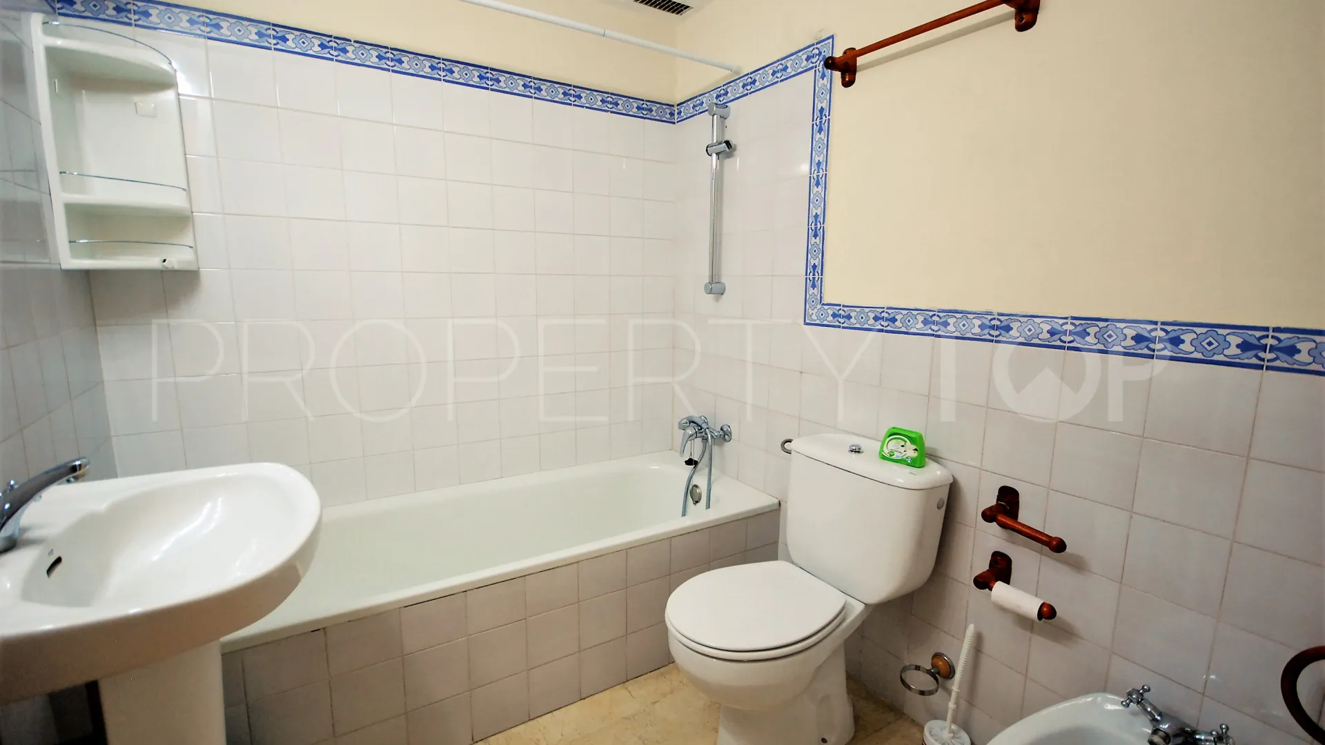 Apartment for sale in Guadalmina Alta