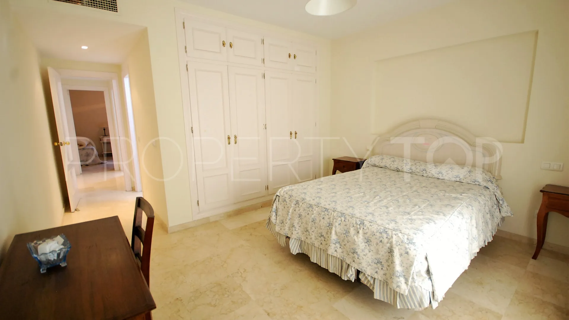 Apartment for sale in Guadalmina Alta