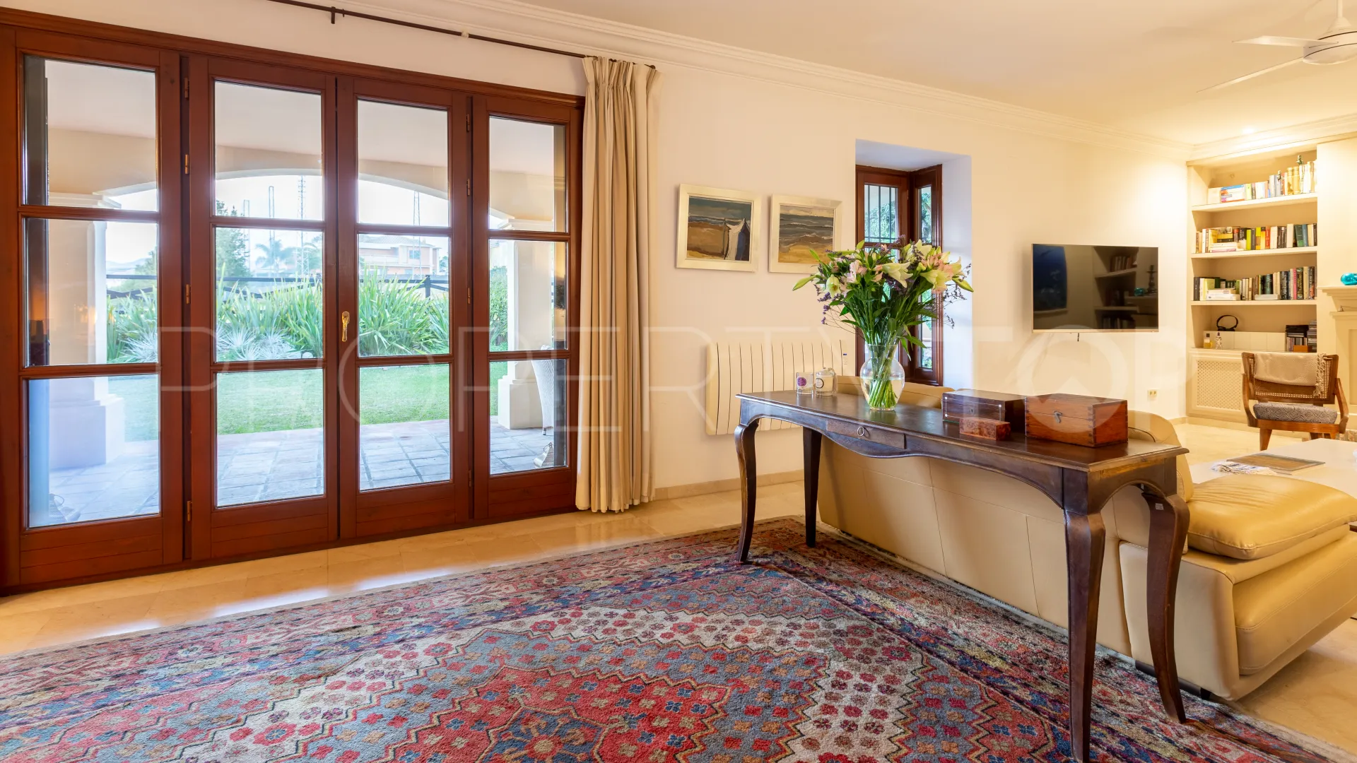 For sale 5 bedrooms villa in Isla de Guadalmina