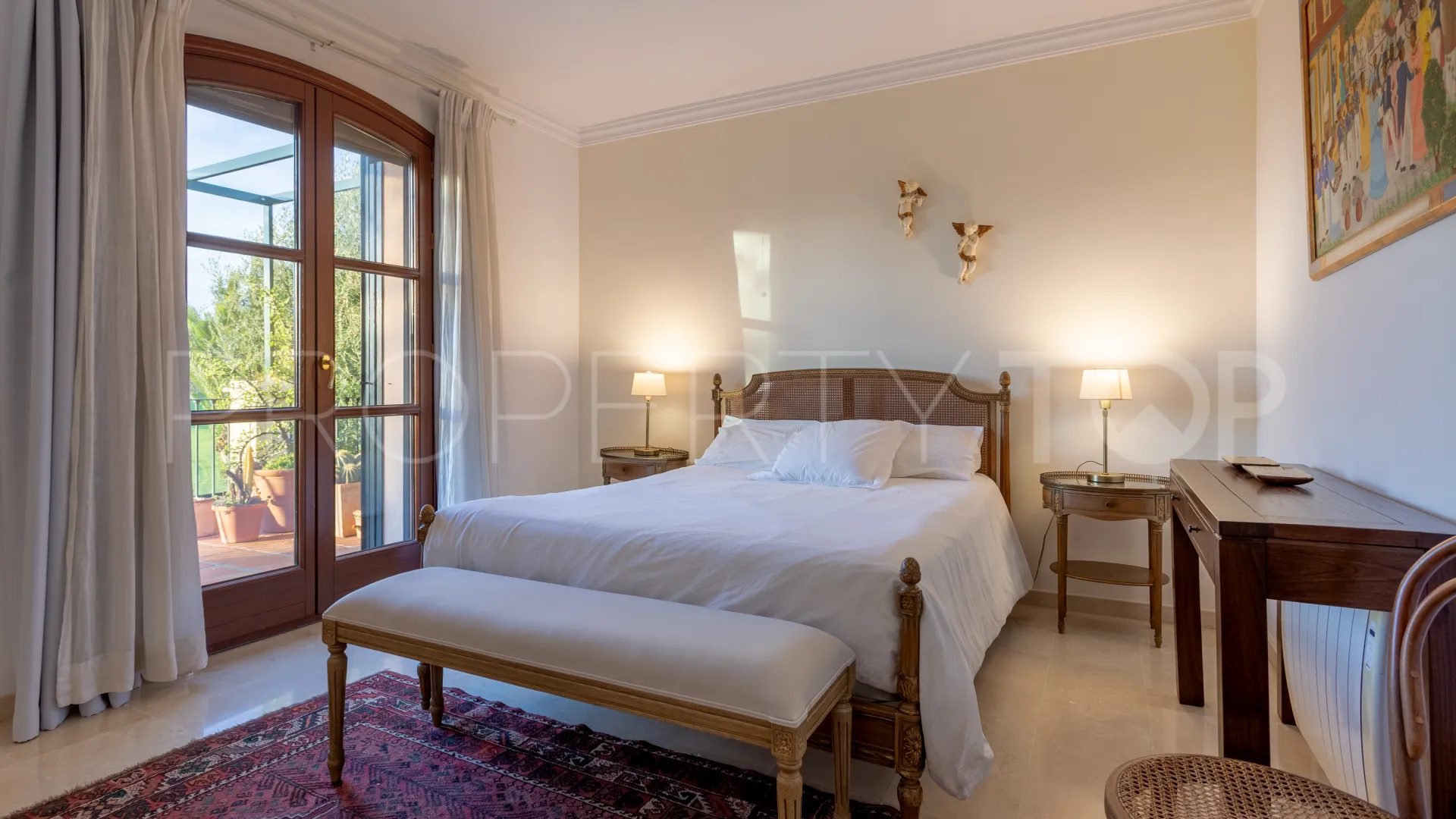 For sale 5 bedrooms villa in Isla de Guadalmina