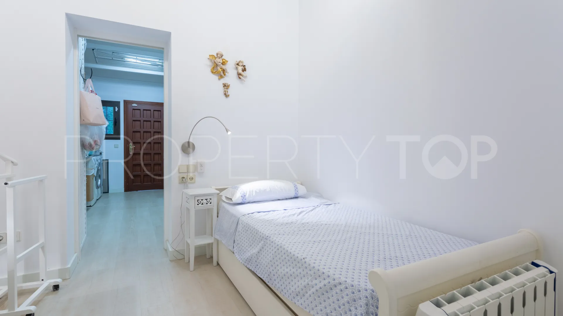 For sale 5 bedrooms villa in Isla de Guadalmina