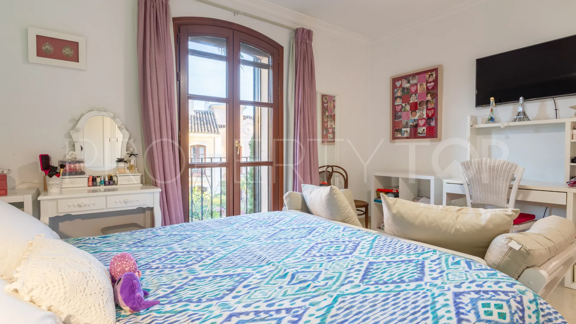 For sale 5 bedrooms villa in Isla de Guadalmina