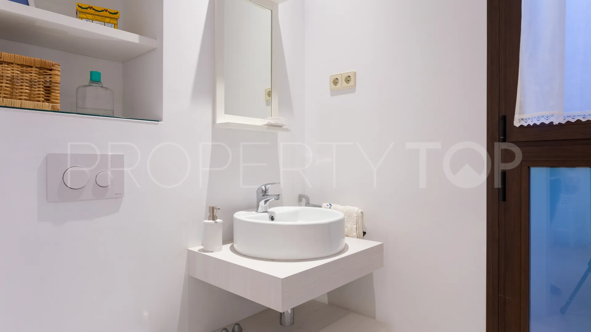 For sale 5 bedrooms villa in Isla de Guadalmina
