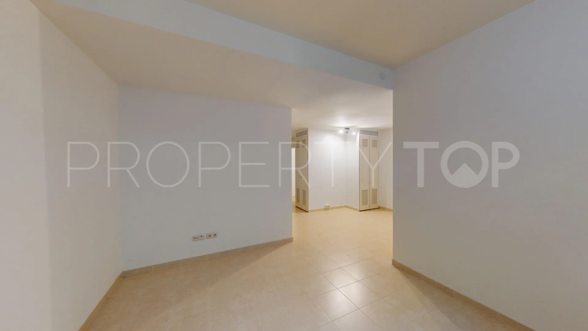 Town house for sale in Guadalmina Alta with 4 bedrooms