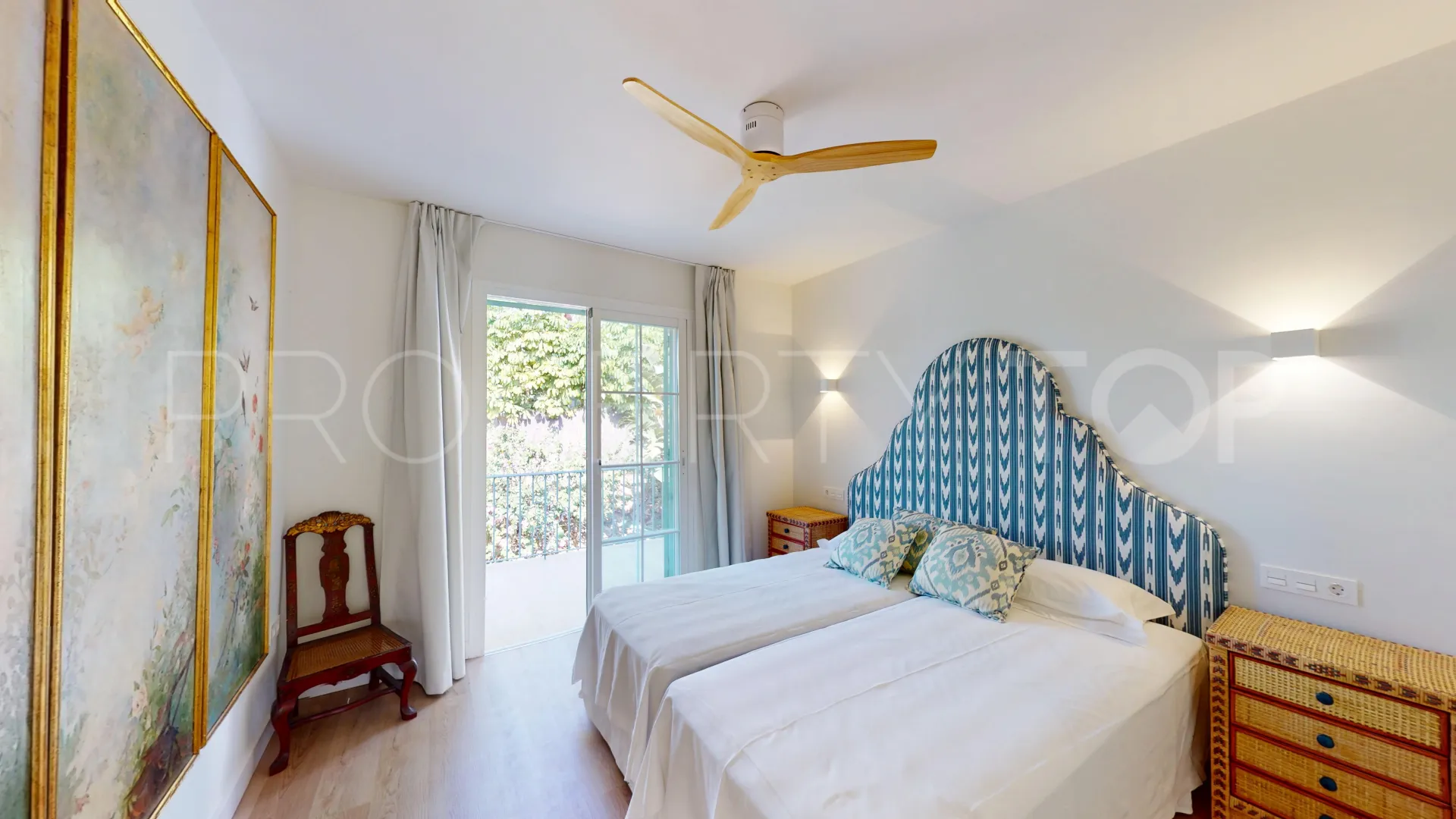 Town house for sale in Guadalmina Alta with 4 bedrooms