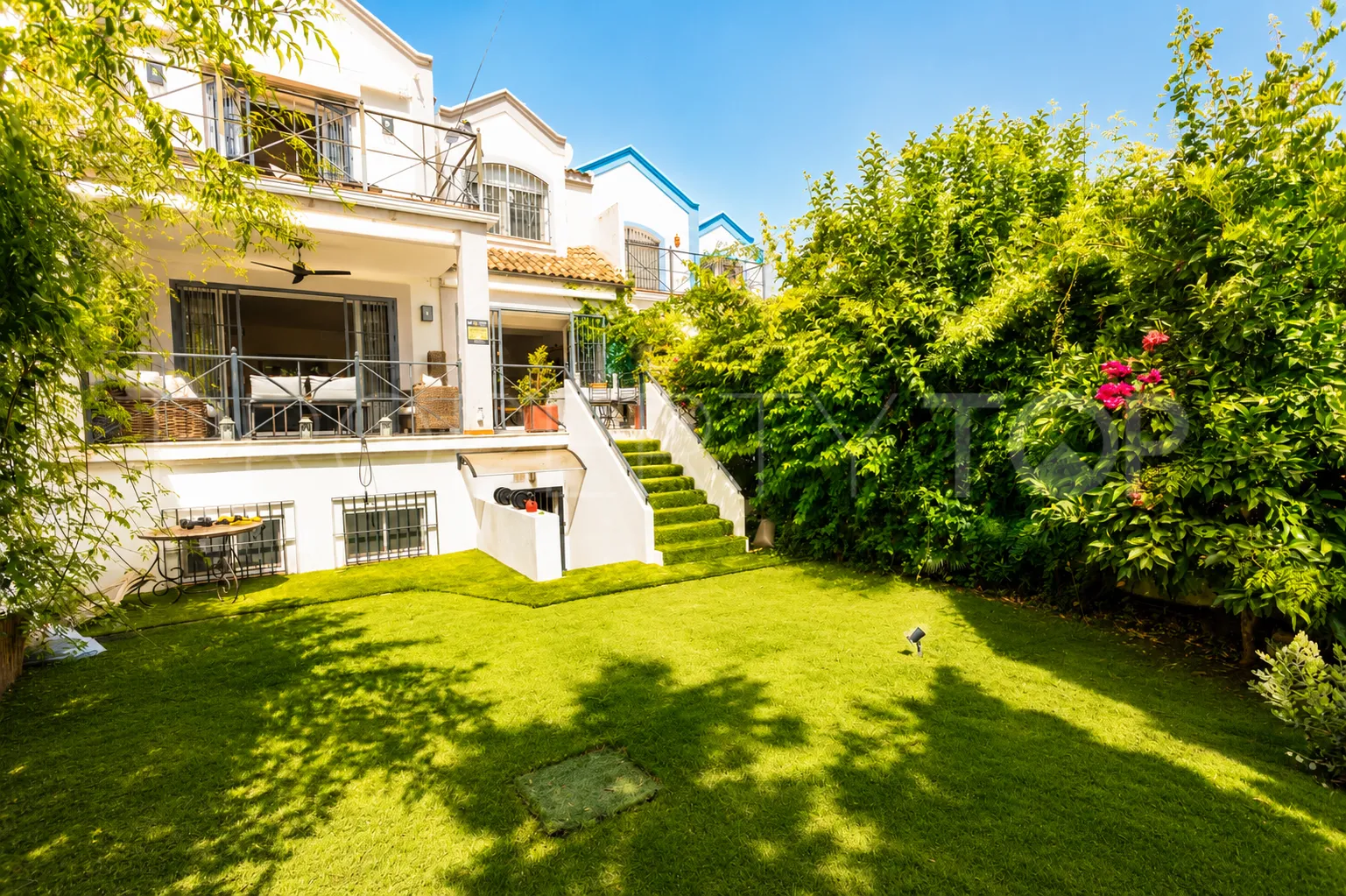 6 bedrooms town house in Guadalmina Alta for sale