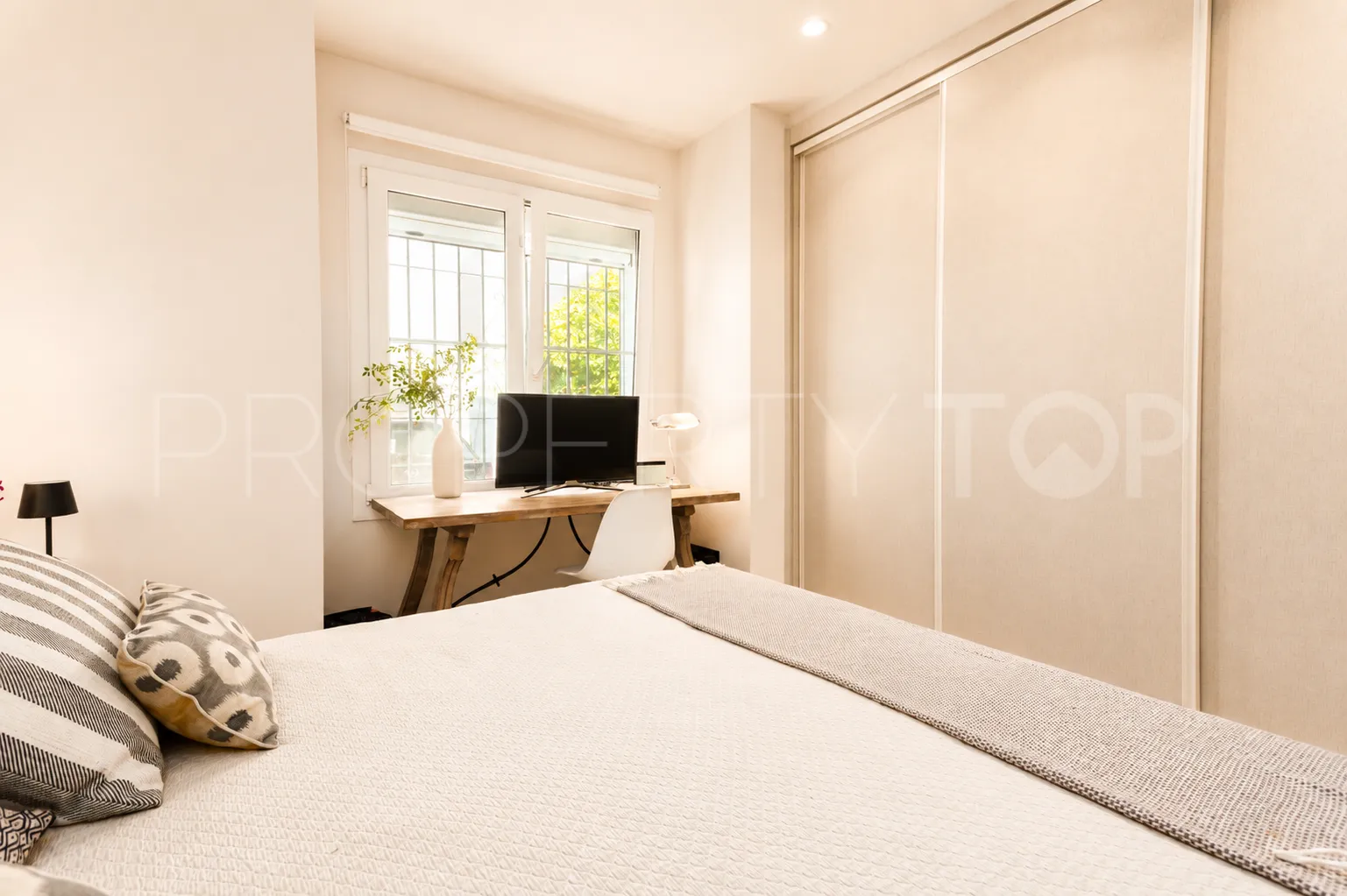 6 bedrooms town house in Guadalmina Alta for sale