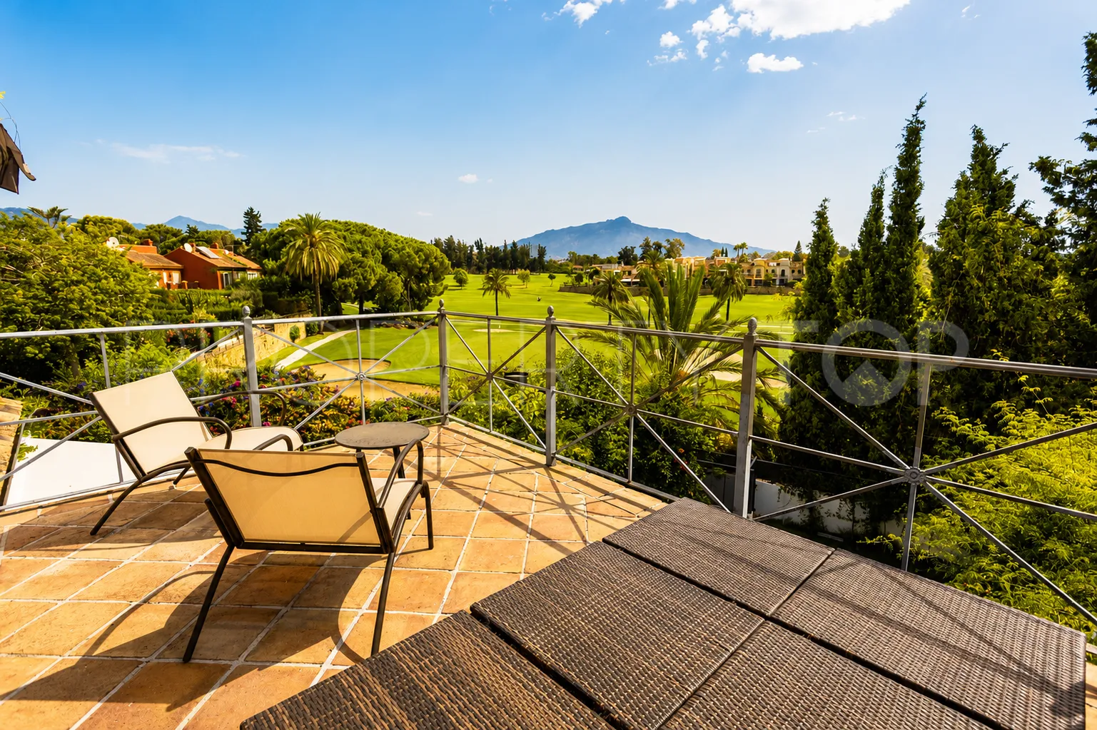 6 bedrooms town house in Guadalmina Alta for sale
