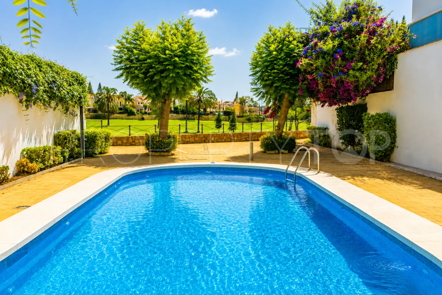 6 bedrooms town house in Guadalmina Alta for sale