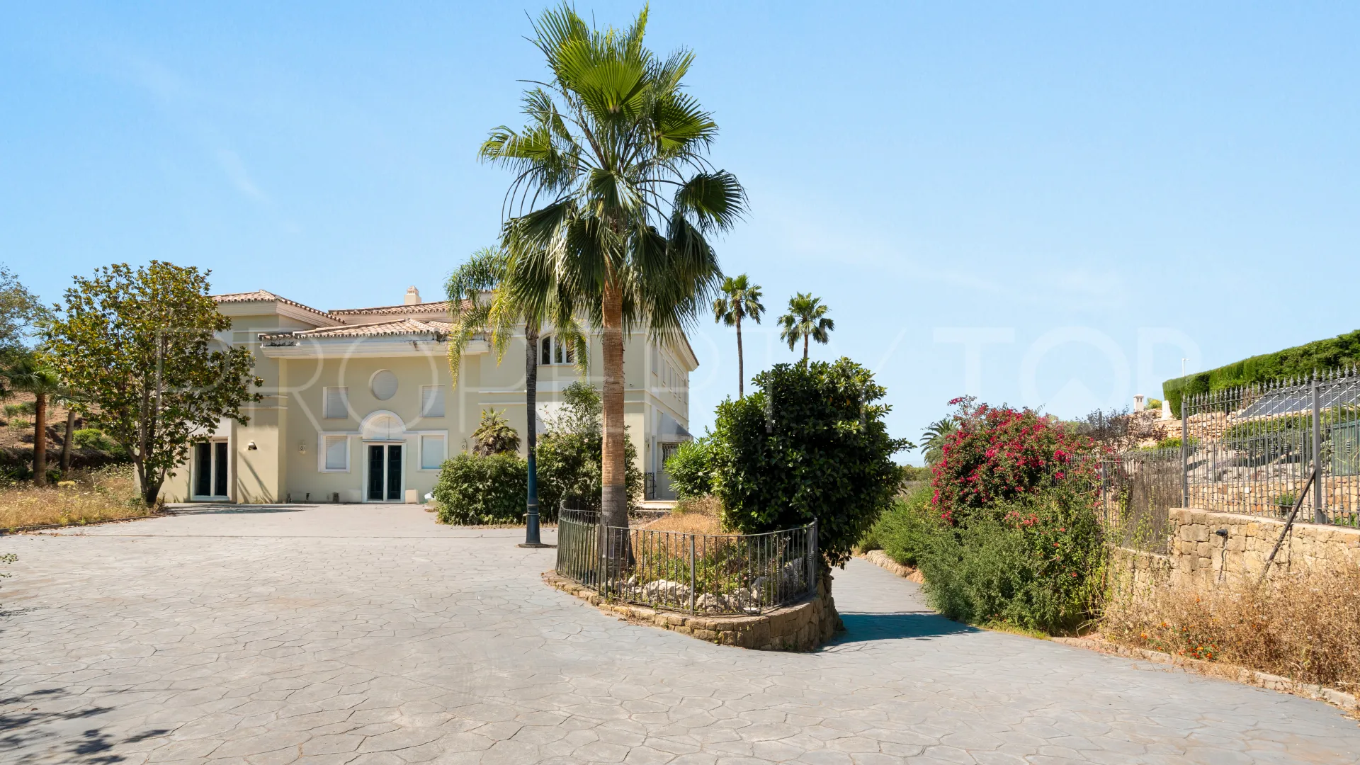 For sale Vega del Colorado 7 bedrooms villa